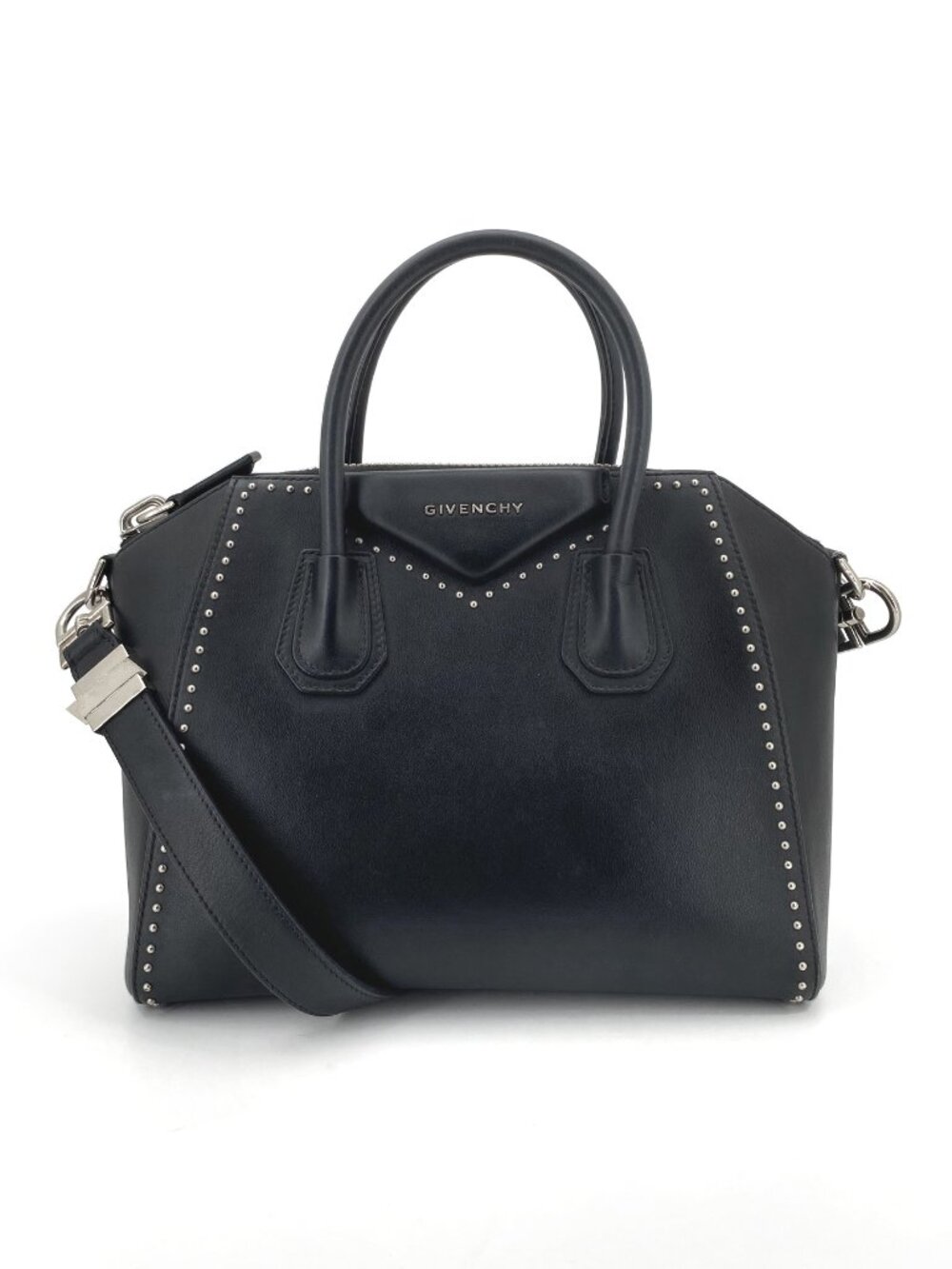#2763 - Givenchy Antigona Studs - Small - Black - Very good condition